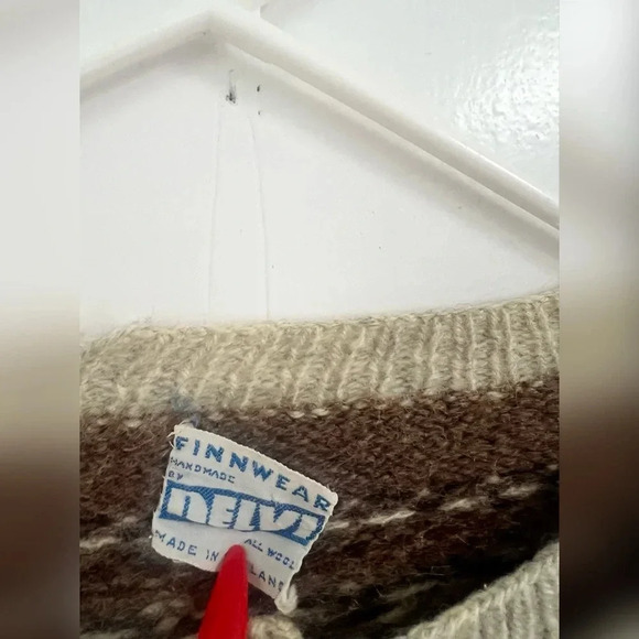 Vintage Finnwear by Delvi Hand Knit Wool Fair Isle Cardigan Size M - Picture 2 of 4